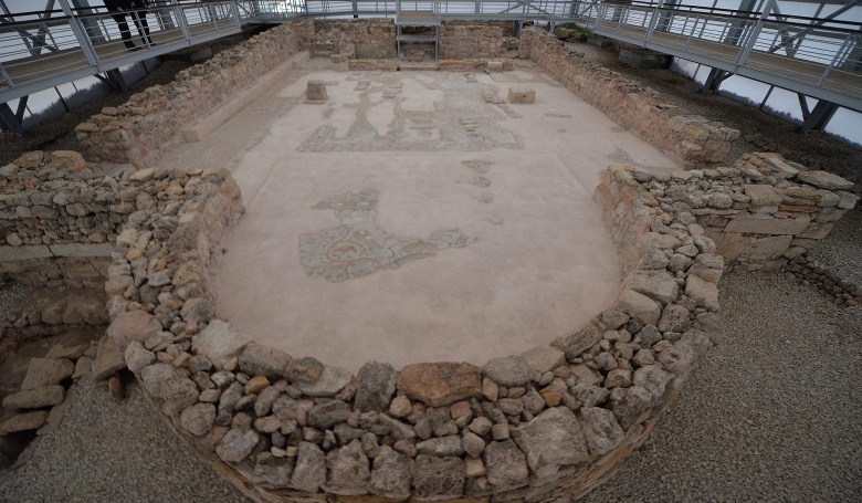 Hadrianaupolis Antik Kenti ve Mozaikleri