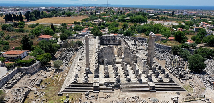 Didim'deki Apollon Tapınağı ziyarete açıldı