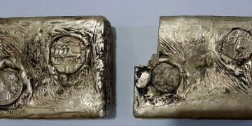 Muşta Antik Yunan dönemine ait külçe altın ele geçirildi