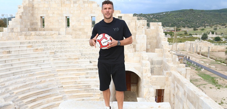 Antalyasporlu Podolski, Patara'yı tanıtacak