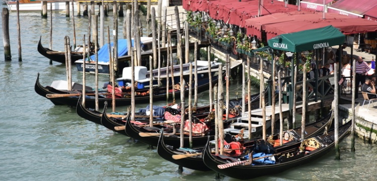 Venedik turistlerden ayakbastı parası almaya hazırlanıyor