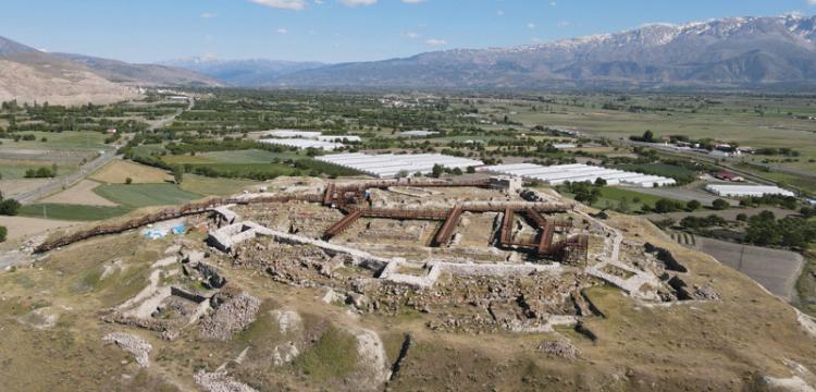 Erzincan Altıntepe Kalesi Arkeopark'a dönüştürüldü