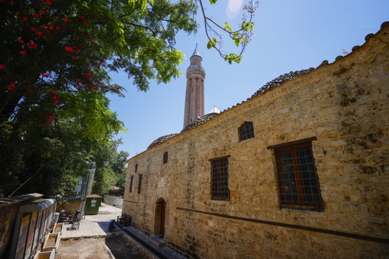 Antalya Kaleiçi'nde mimari yapıları ile geçmişe yolculuk