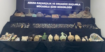 Adanada tarihi eser olduğu değerlendirilen 690 obje yakalandı