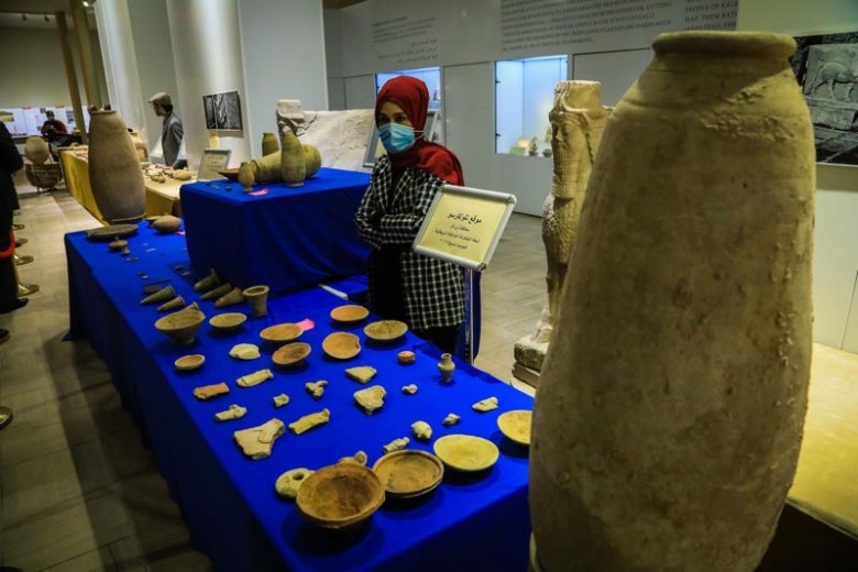 Irak'a iade edilen tarihi eserler Bağdat Müzesi'nde sergilenmeye başlandı