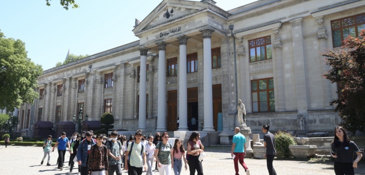 Rahmi Asal: İstanbul Arkeoloji Müzeleri, enlerin ve ilklerin müzesi