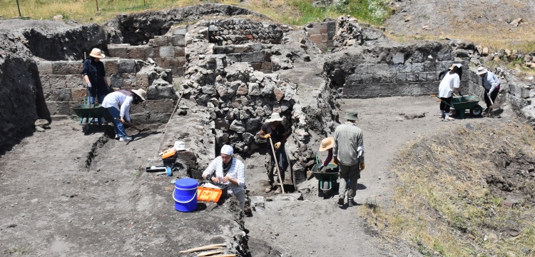 Ani Harabelerinde 2022 yılı arkeoloji kazıları başladı