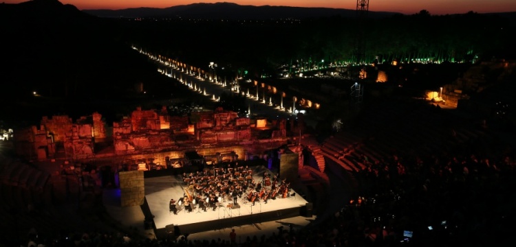 Efes Opera ve Bale Festivali Gala Konser ile başladı