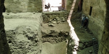 Arkeologlar Harran Sarayında Sin Tapınağını bulmaya çalışıyor