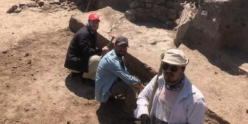 Amatör arkeologlar Tavşanlı Höyükte arkeolojik kazı heyecanını tattı
