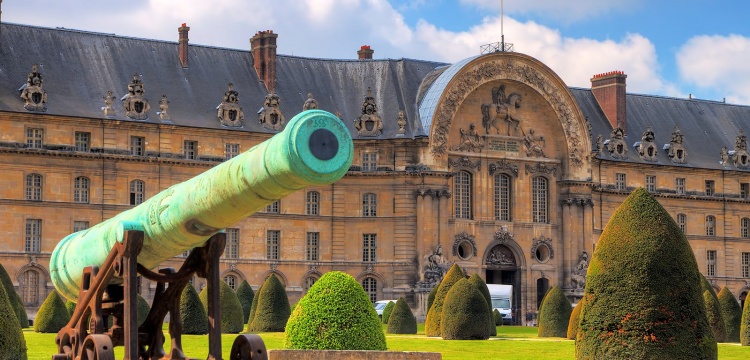 Paris'te kültürel varlık hırsızlığı alarmı: Askeri müzedeki tarihi eserler kayıp