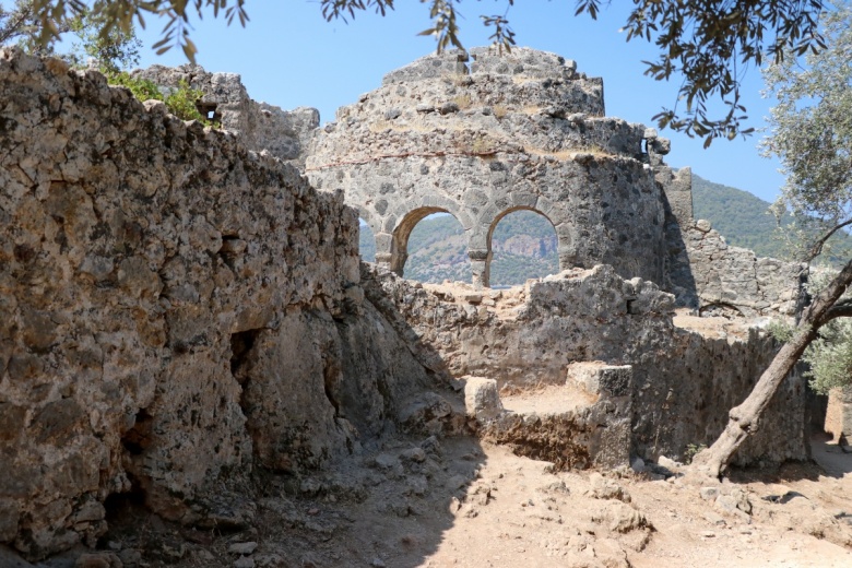 Aziz Nikolas Adası'dan muhteşem turistik ve arkeolojik manzaralar