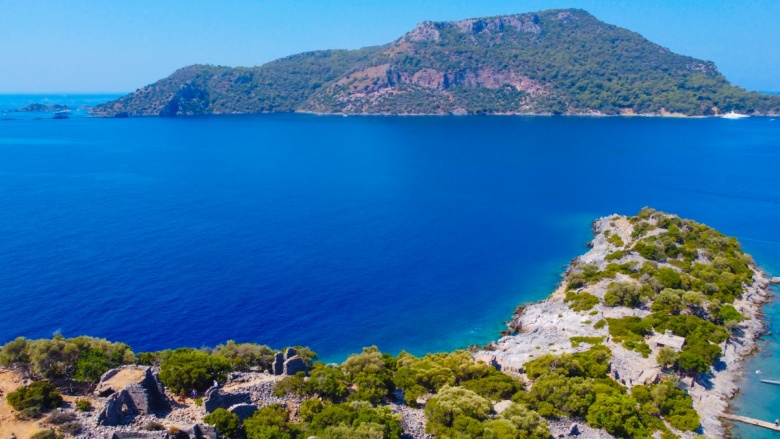 Aziz Nikolas Adası'dan muhteşem turistik ve arkeolojik manzaralar