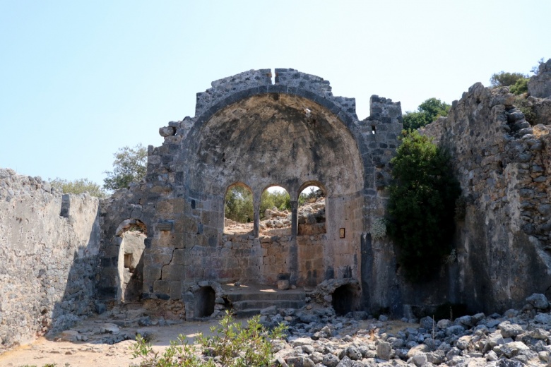 Aziz Nikolas Adası'dan muhteşem turistik ve arkeolojik manzaralar