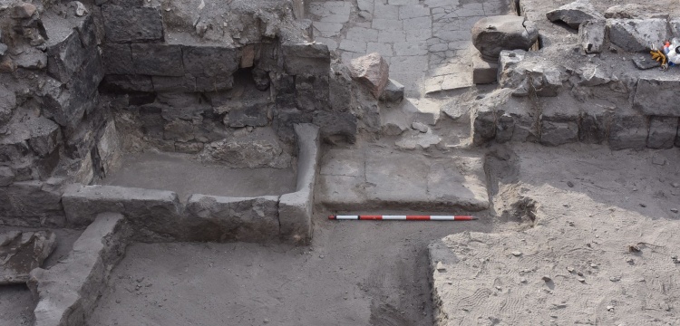 Dünyanın bilinen en eski suda doğumunun yapıldığı küvet Kars'ta bulundu