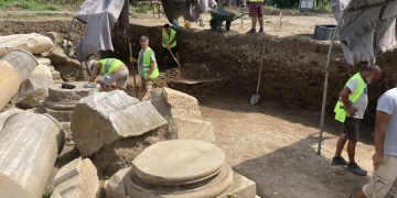 Amasradaki okul arazisinde arkeolojik kurtarma kazıları devam ediyor