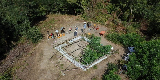 Kampüse komşu arkeolojik kazı alanı öğrencilere uygulamalı eğitim sağlıyor