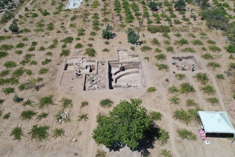 Dülük Antik Kenti 2022 arkeoloji kazılarından ilk görüntüler