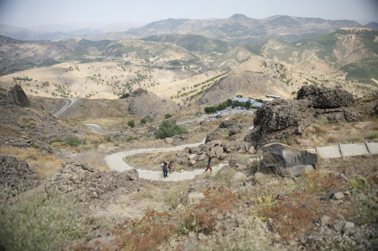 2100 rakımlı Tunceli'nin Düzgün Baba'sı inanç turizminin rakipsiz zirvesi