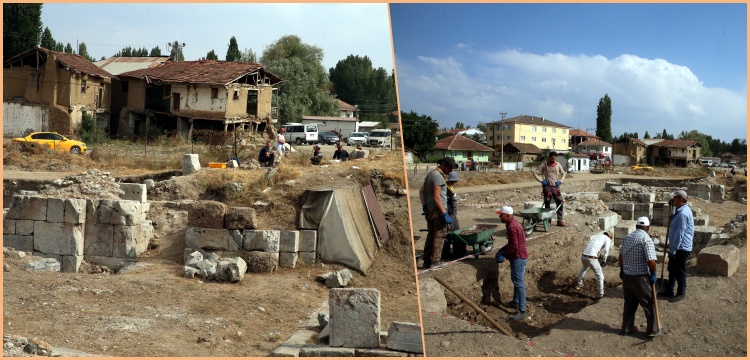 Sebastapolis antik kentinden bir yılda 42 kamyon hafriyat çıkartıldı