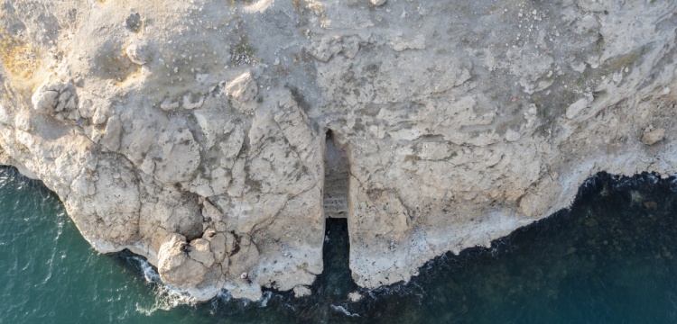 Van gölündeki kuraklık 2800 yıllık Urartu Taş Limanını ortaya çıkarttı