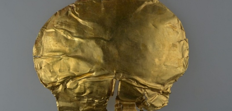 Çin’de 3 Bin yıllık altın maske bulundu