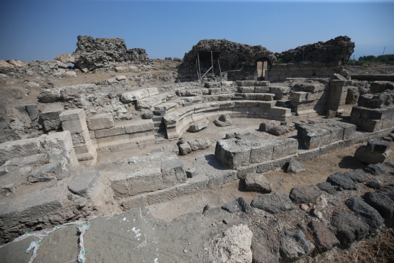 İssos Harabeleri'ndeki kazılar deneysel arkeoloji çalışmaları eşliğinde sürüyor