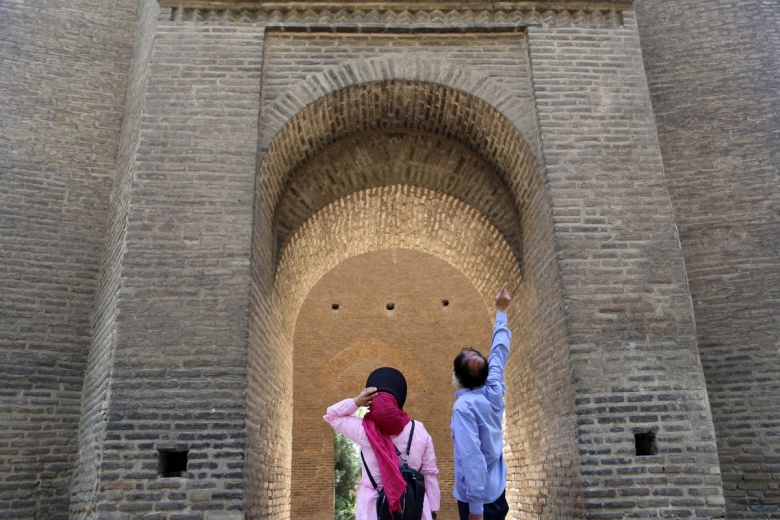 Büyük Selçuklu Sultanı Tuğrul Bey'in İran'daki türbesi: Tuğrul Kulesi