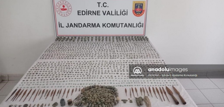 Edirne'de bir evde 3183 adet tarihi eser nitelikli obje yakalandı