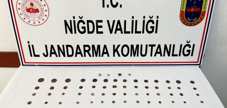 Niğde'de tarihi eser kaçakçılığında kullanılan kargo aracı yakalandı