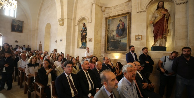 Mardinde restore edilen Mor Efrem Kilisesindeki ilk ayin