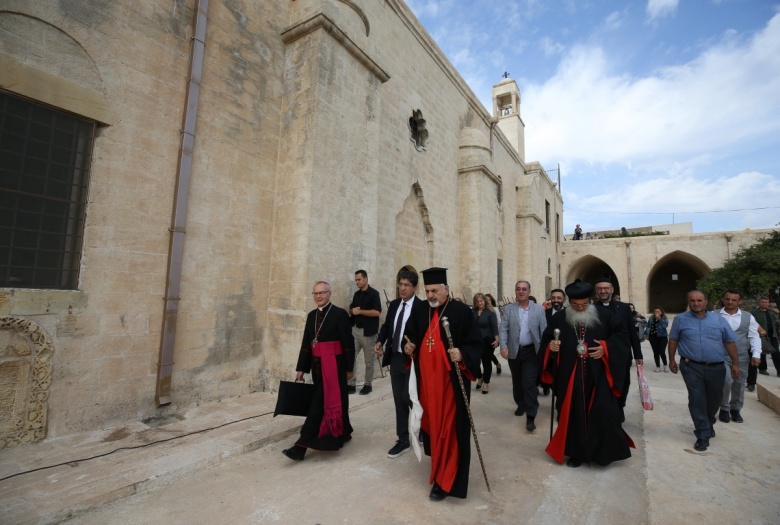 Mardin'de restore edilen Mor Efrem Kilisesi'ndeki ilk ayin