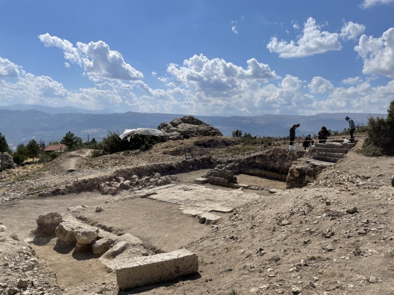 Karaman'daki Sbide Antik Kenti harabelerinden manzaralar