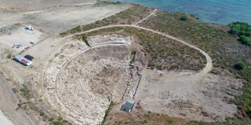 Antik Kilikyanın en büyük tiyatrosu kazılar bitince restore edilecek