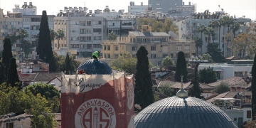Antalya Saat Kulesinin yeni kubbesi tamamlandı