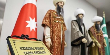 İstanbul Adliyesinde Osmanlıdan günümüze Yargı Kıyafetleri sergisi açıldı