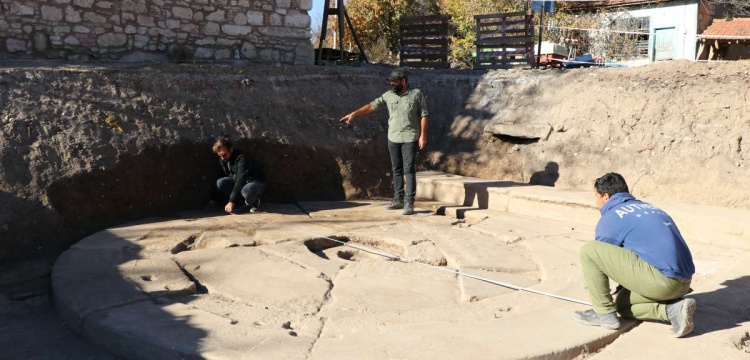 Aizanoi'de Kibyra Antik Kenti'ndeki antik çeşmenin bir benzeri bulundu