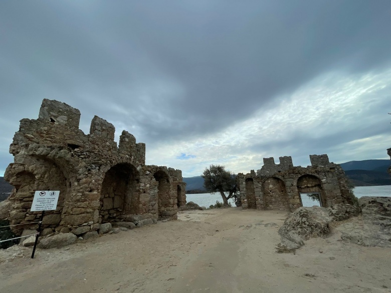 Muğla'nın Milas ilçesindeki Herakleia Antik Kentinden görüntüler