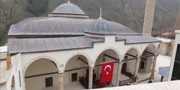 Restorasyonu biten Keban Yusuf Ziya Paşa Camisi ibadete açıldı