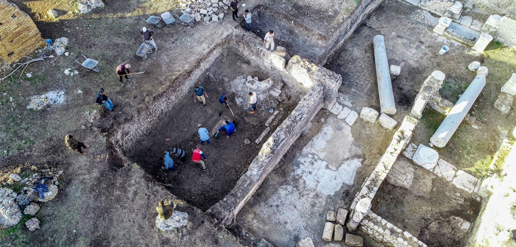 Anazarva Antik Kentinde Saray-hamam kompleksi bulundu