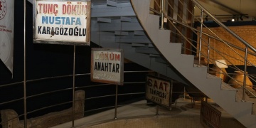 Tokatın tarihi iş yeri tabelaları Tokat Şehir Müzesinde