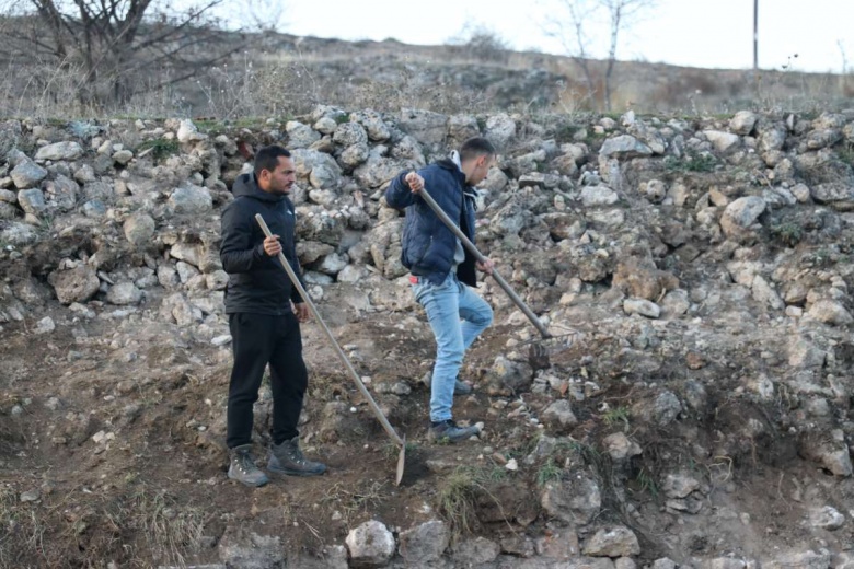 Hadrianopolis Antik Kenti'ndeki kalenin taşları bir bir gün yüzüne çıkıyor