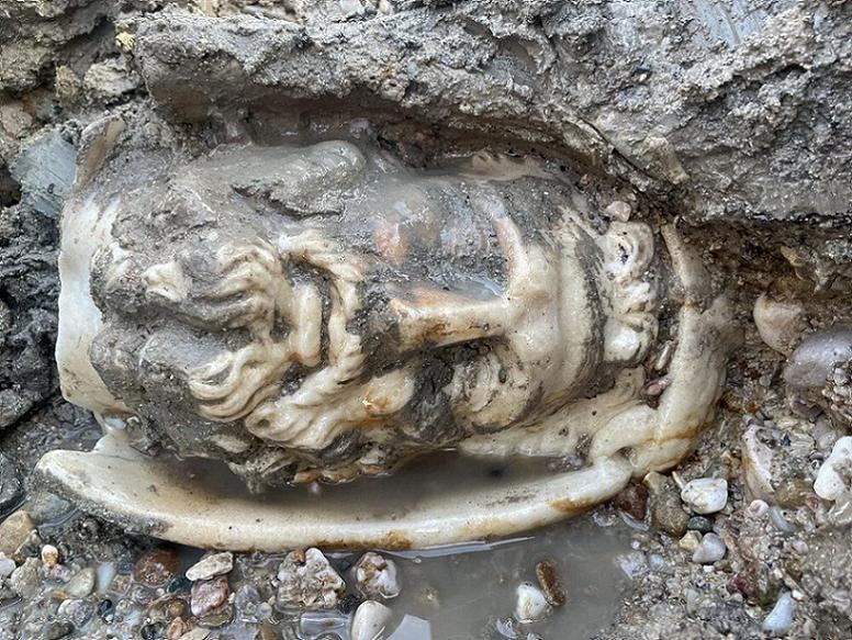 Aizanoi arkeoloji kazıları bu sene bol heykelli geçti