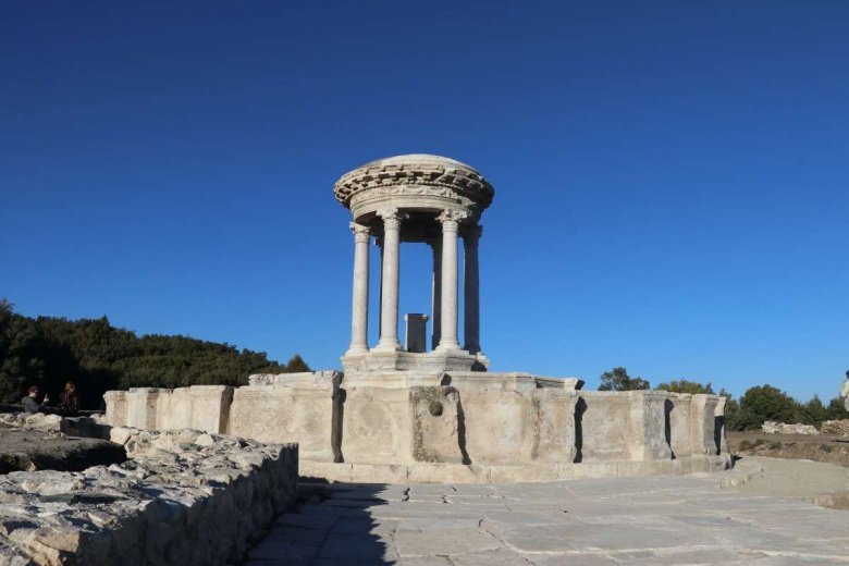 Kibyra'da ayağa kaldırılan anıtsal antik çeşmeden 1300 yıl sonra su akacak