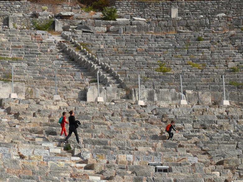 İzmir’in Arkeolojik Mirası yarışmasında ödül ve sergilenmeye değeri alan fotoğraflar