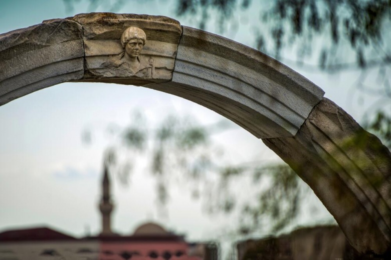 İzmir’in Arkeolojik Mirası yarışmasında ödül ve sergilenmeye değeri alan fotoğraflar