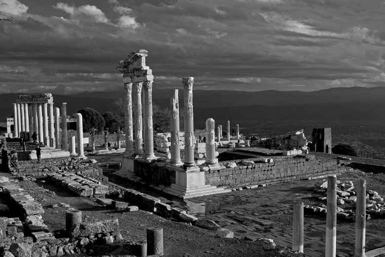 İzmir’in Arkeolojik Mirası yarışmasında ödül ve sergilenmeye değeri alan fotoğraflar