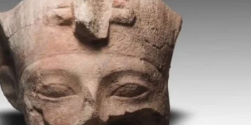 Heliopolis Antik Kentindeki güneş tapınağının yeni kalıntıları bulundu