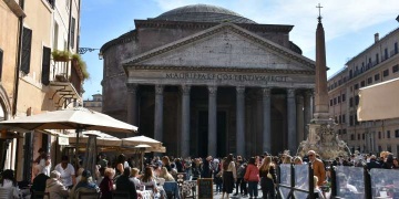 Turistler Pantheon Bazilikasını artık bilet alarak gezebilecekler