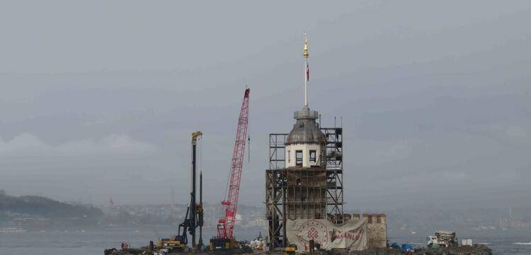 Restorasyonu süren Kız Kulesi'nin kubbesi ortaya çıktı